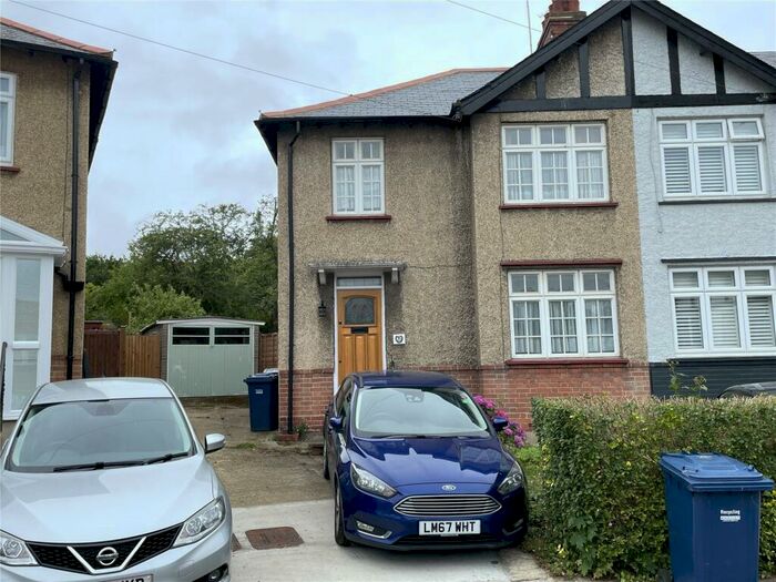 3 Bedroom Semi-Detached House To Rent In Somaford Grove, East Barnet, EN4