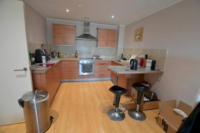 1 Bedroom Flat To Rent In Waterside Way, Wakefield, WF1