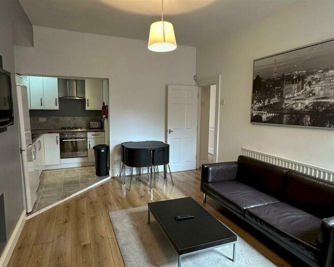 3 Bedroom Apartment To Rent In Coniston Avenue, West Jesmond, NE2