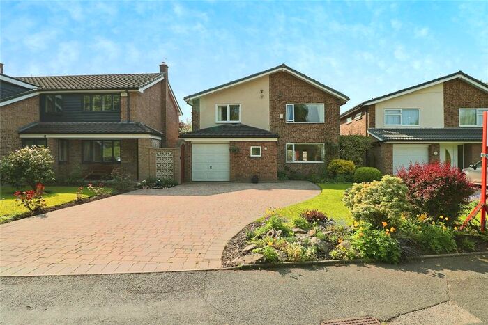 4 Bedroom Detached House For Sale In Pheasant Walk, High Legh, Cheshire, WA16