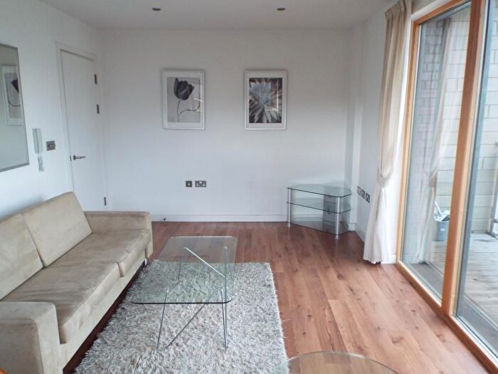 2 Bedroom Flat To Rent In Shire House, Sheffield, S11