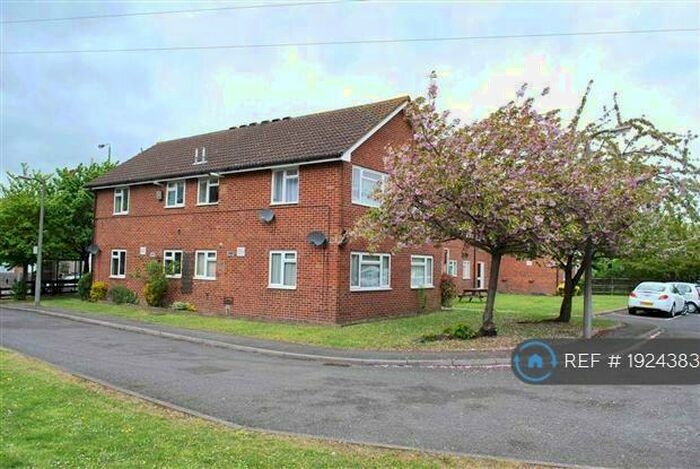 1 Bedroom Flat To Rent In Oakley Court, Mitcham, CR4