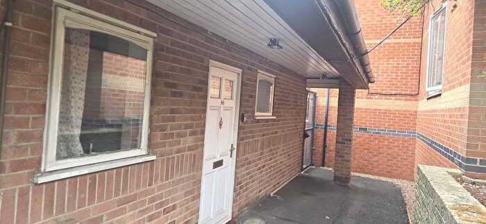 2 Bedroom Semi-Detached Bungalow For Sale In Birch Walk, Nottingham, NG5