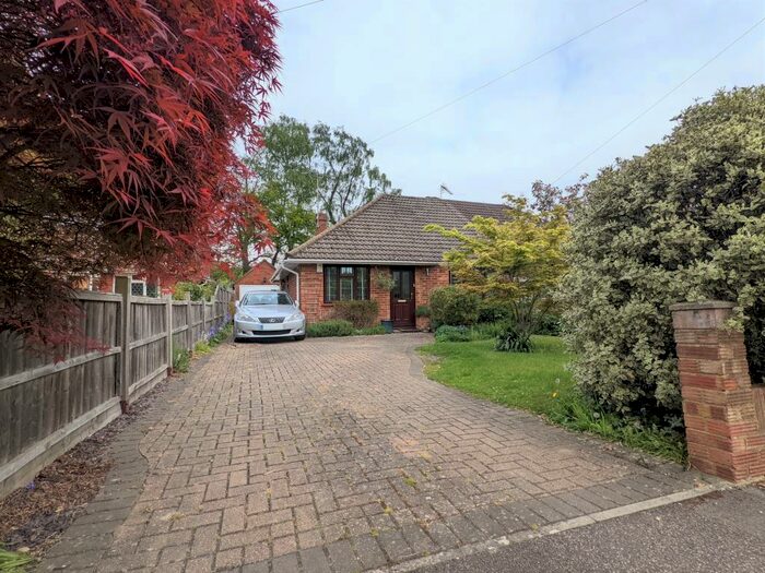 2 Bedroom Semi-Detached House To Rent In Belmont Close, GU14