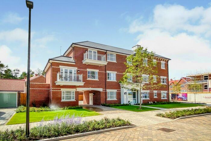 1 Bedroom Apartment To Rent In Pyestock Way, Fleet, GU51