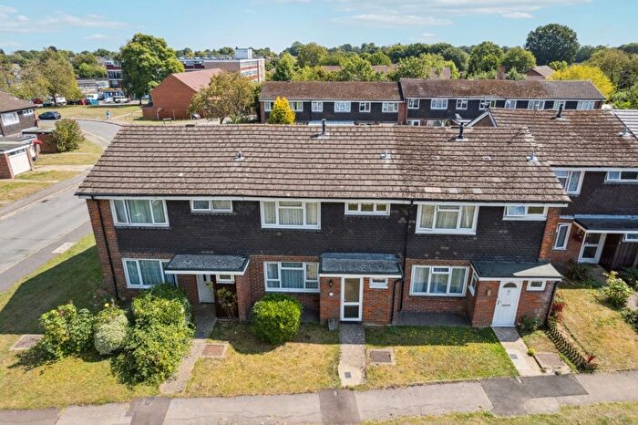 3 Bedroom Terraced House For Sale In Groom Road, Prestwood, HP16