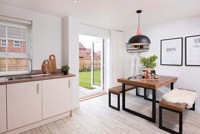 3 Bedroom Terraced House For Sale In "Maidstone" At Lonsdale Road, Wimborne, BH21