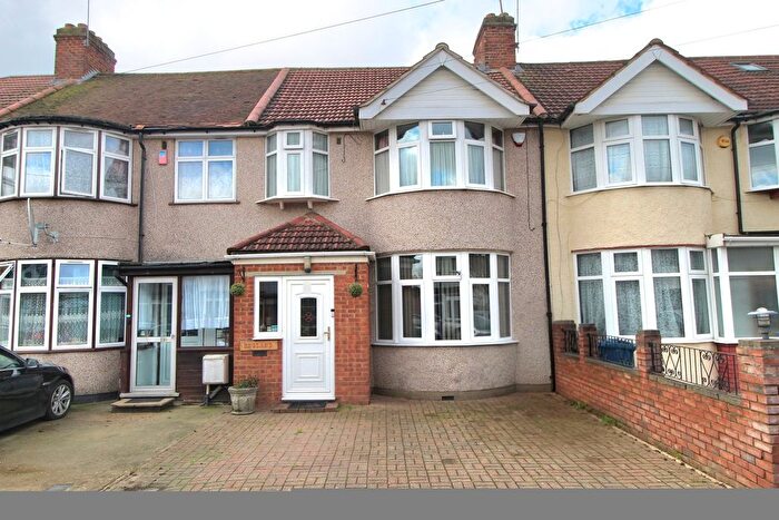 3 Bedroom Terraced House For Sale In Malvern Gardens, Harrow, HA3