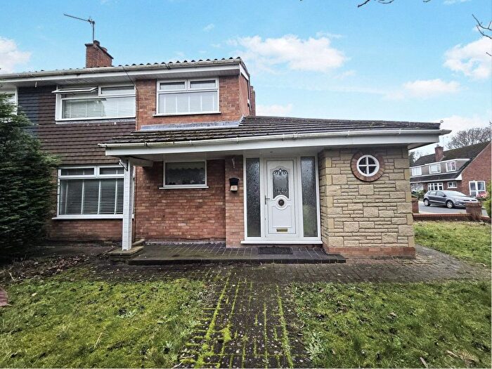 3 Bedroom Detached House For Sale In Cullen Close, Wirral, CH63