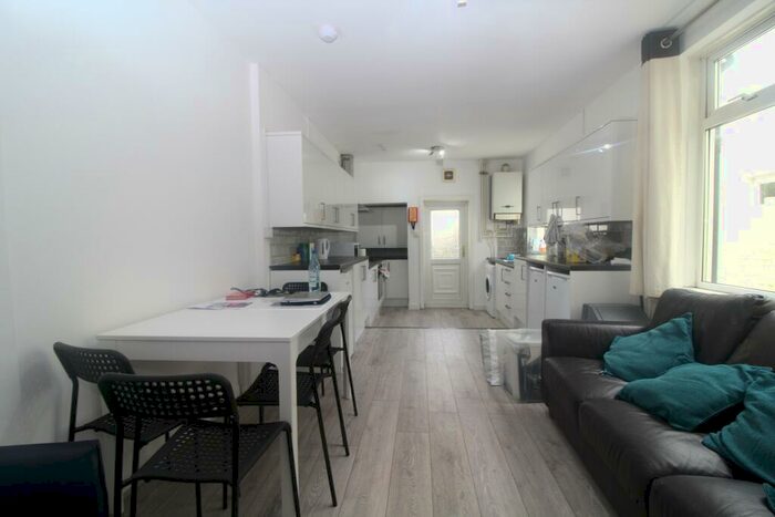 5 Bedroom Terraced House To Rent In Keppoch Street, Roath, Cardiff, CF24