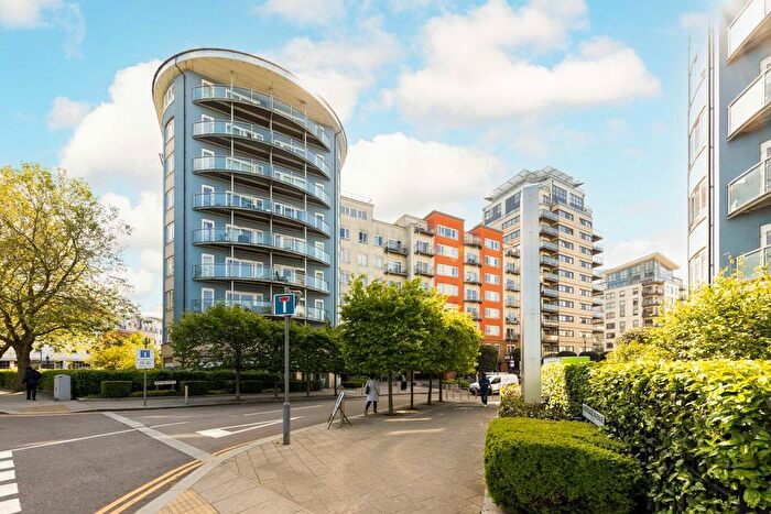 2 Bedroom Flat To Rent In Heritage Avenue, London, NW9