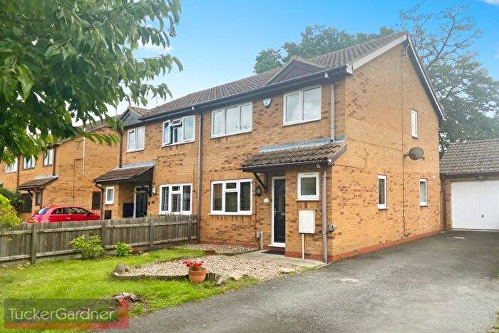 3 Bedroom Property To Rent In The Rowans, Cambridge, CB24