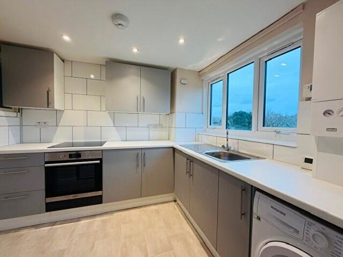 2 Bedroom Flat To Rent In Fegen Road, Plymouth, PL5