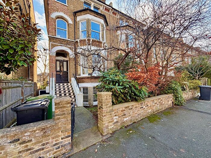 2 Bedroom Flat To Rent In Bromfelde Road, London, SW4