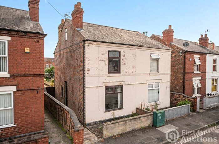 3 Bedroom End Of Terrace House For Sale In Birchwood Avenue, Long Eaton, Nottingham, NG10