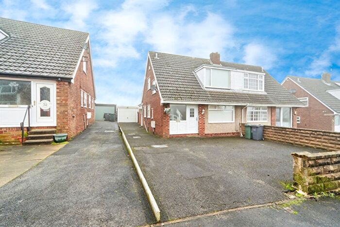 3 Bedroom Semi Detached House For Sale In Dale Croft Rise, Allerton, Bradford, BD15