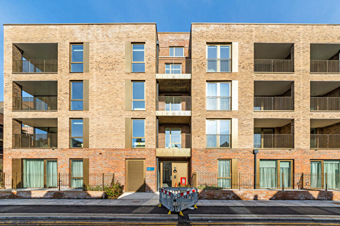 1 Bedroom Flat To Rent In The Oakwood, Colina Road, Haringey, London, N15