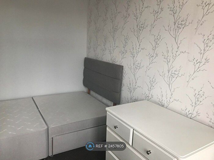 1 Bedroom Flat To Rent In Hindes Road, Harrow, HA1