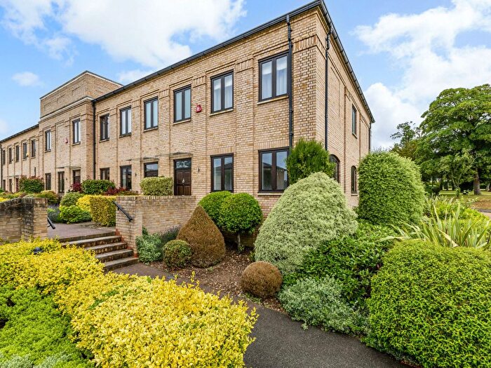 3 Bedroom End Of Terrace House For Sale In Soane Square, Stanmore, HA7