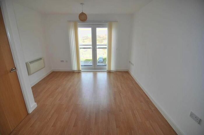 1 Bedroom Flat To Rent In Lunar, Otley Road, Bradford, BD3