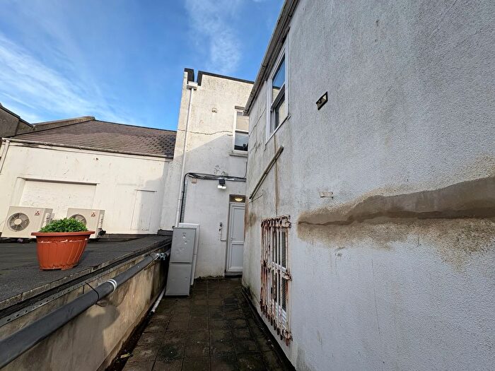 1 Bedroom Property To Rent In Union Street, Torquay, TQ2