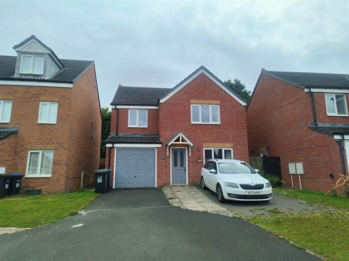 4 Bedroom Detached House To Rent In Dixon Way, Coundon, DL14