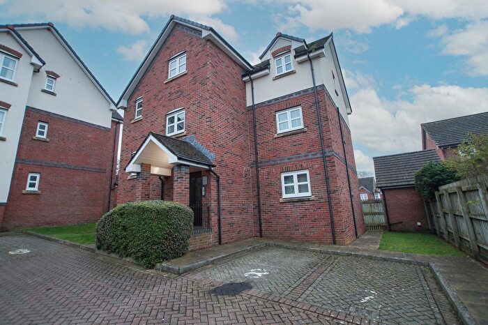 2 Bedroom Flat For Sale In Pennine View Close, Carlisle, CA1
