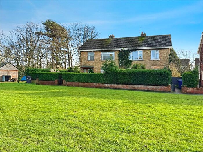 3 Bedroom Semi-Detached House For Sale In Lobelia Crescent, Kirk Sandall, Doncaster, South Yorkshire, DN3