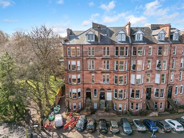 3 Bedroom Flat For Sale In / Kirklee Quadrant, Kelvinside, G12
