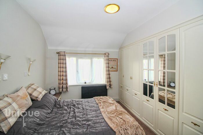 3 Bedroom Semi-Detached House For Sale In Lime Grove, Lytham St. Annes, Lancashire, FY8