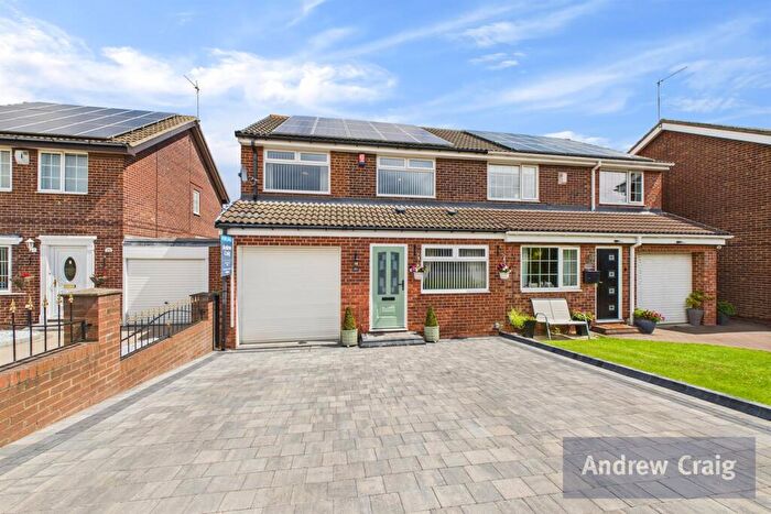 3 Bedroom Semi Detached House For Sale In Sherburn Way, Wardley, NE10