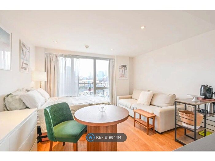 Studio To Rent In Caspian Wharf, London, E3