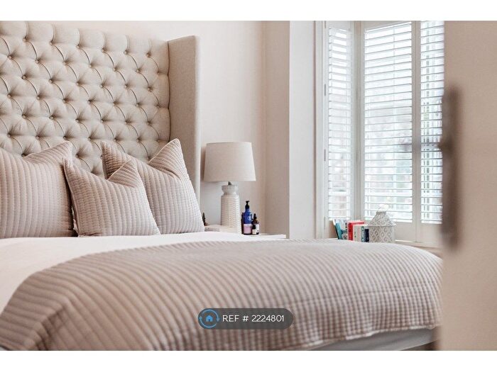 2 Bedroom Flat To Rent In Croham Road, South Croydon, CR2