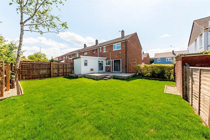 3 Bedroom End Of Terrace House To Rent In Chakeshill Drive, Brentry, Bristol, BS10