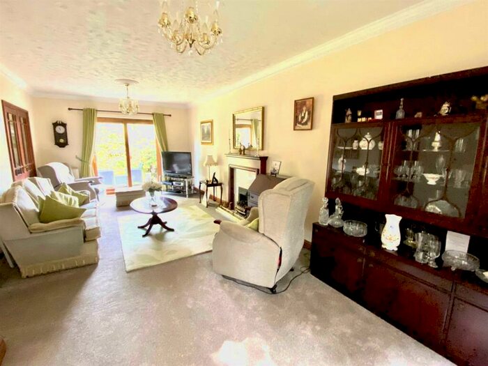 3 Bedroom Bungalow For Sale In Foxes Walk, Gunton St Peters, Lowestoft