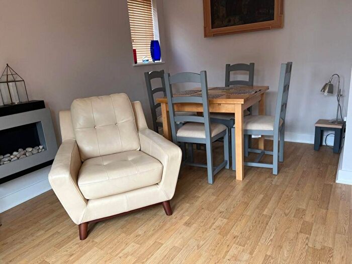 2 Bedroom Flat To Rent In Camber, TN31