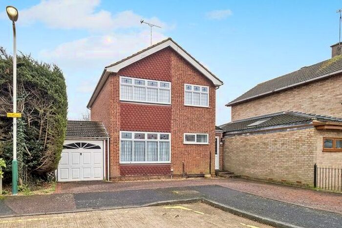 3 Bedroom Detached House To Rent In Sorrel Walk, Marshalls Park, Romford, RM1