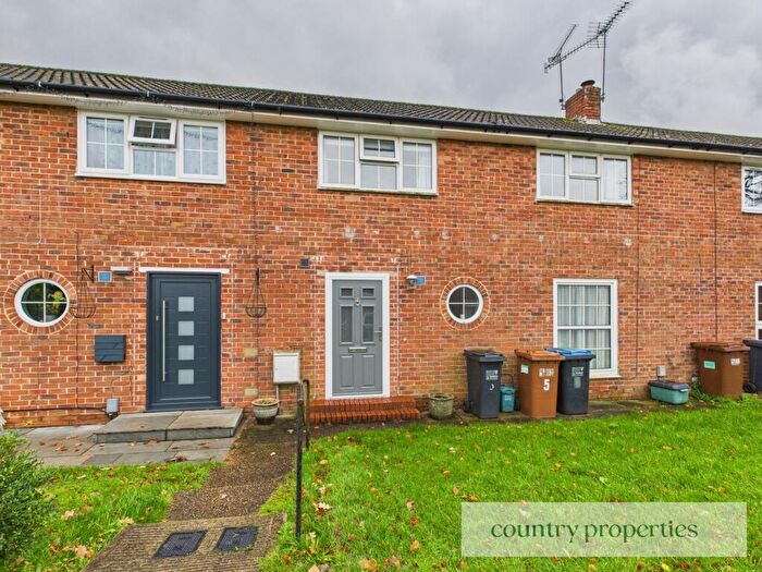 3 Bedroom Terraced House To Rent In Malmsdale, Welwyn Garden City, AL8