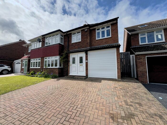 5 Bedroom Terraced House To Rent In Thong Lane, Gravesend, DA12