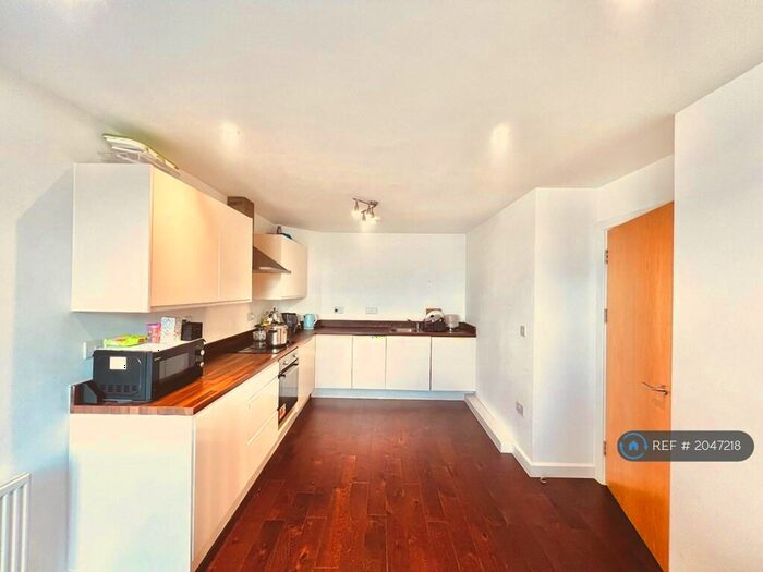 2 Bedroom Flat To Rent In Brickdale House, Stevenage, SG1