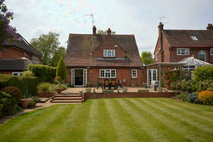 4 Bedroom Detached House To Rent In Stevenage Road, Knebworth, SG3