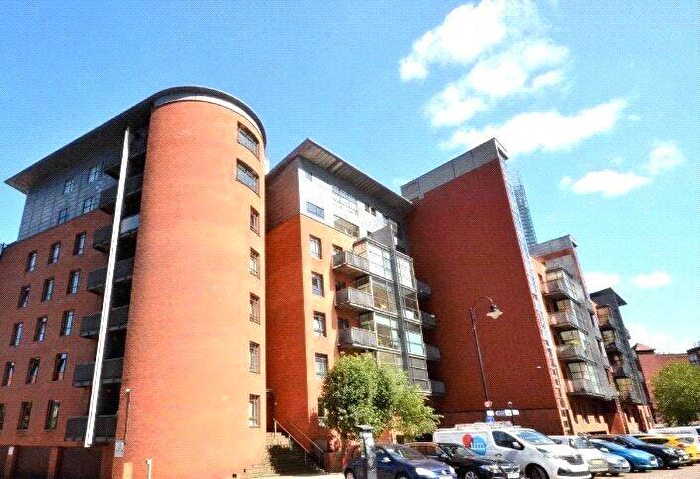 2 Bedroom Garage / Parking To Rent In Deansgate Quay, Deansgate, Manchester City Centre, Greater Manchester, M3