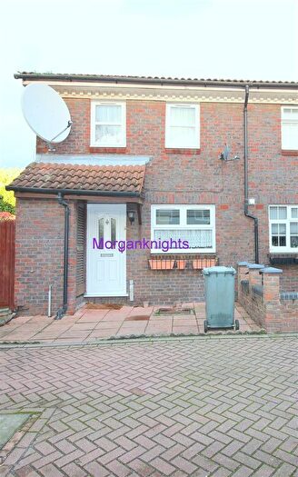3 Bedroom End Of Terrace House To Rent In Partridge Close, London, E16