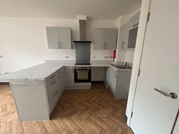 Flat To Rent In Fleet Court, Fleet Street, Leicester, LE1