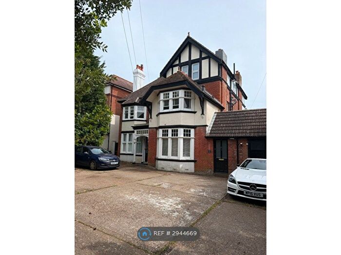 2 Bedroom Flat To Rent In Hastings Road, Bexhill-On-Sea, TN40