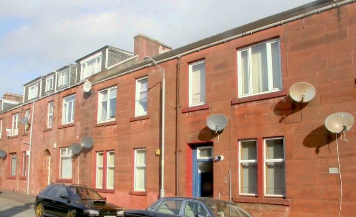 1 Bedroom Flat To Rent In King Edward Street, Alexandria, Dunbartonshire, G83
