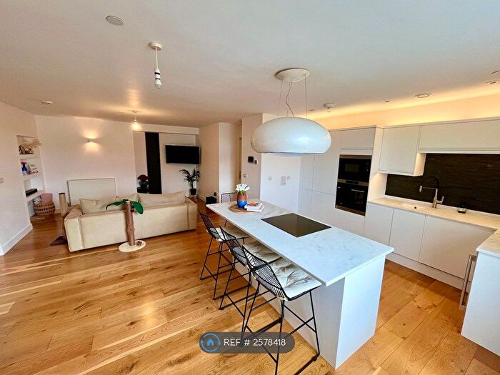 2 Bedroom Flat To Rent In St. Vincent Court, Plymouth, PL1