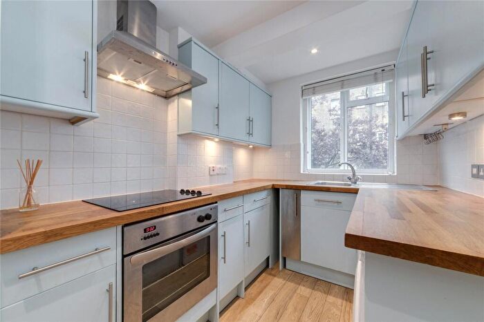 2 Bedroom Flat To Rent In Wynyatt House, - Wynyatt Street, EC1V