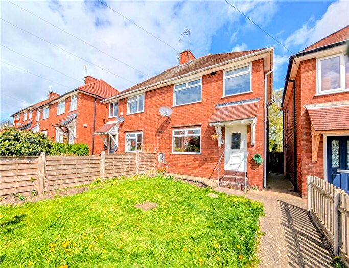 3 Bedroom Semi Detached House For Sale In Crampton Avenue, Mansfield, Nottinghamshire, NG18