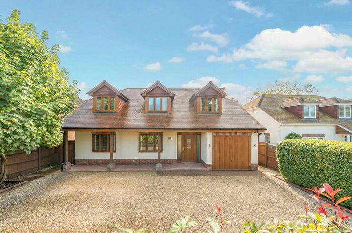 4 Bedroom Detached House To Rent In Western Road, Chandler's Ford, Hampshire, SO53